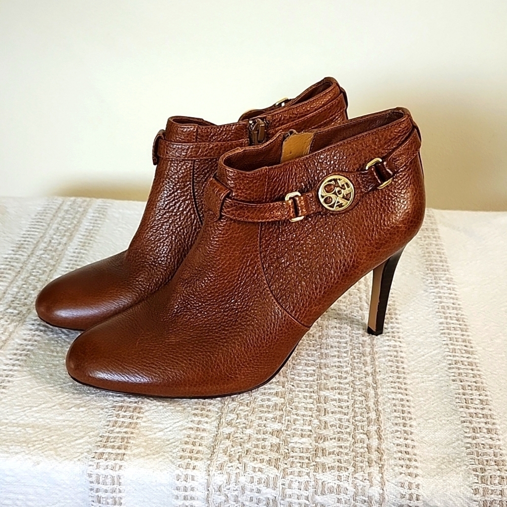 Coach Women's Salene Leather Ankle Bootie in Dark Ginger Colorway. Size 8.